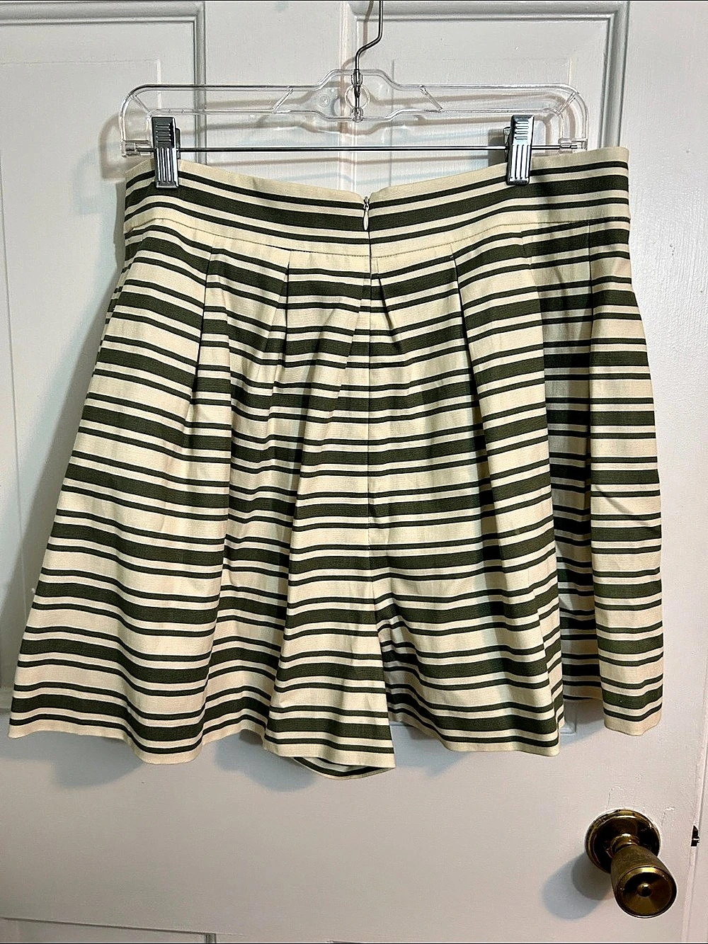NWT The Style Bungalow x Antonio Melani Green Striped A-Line Shorts Size 14